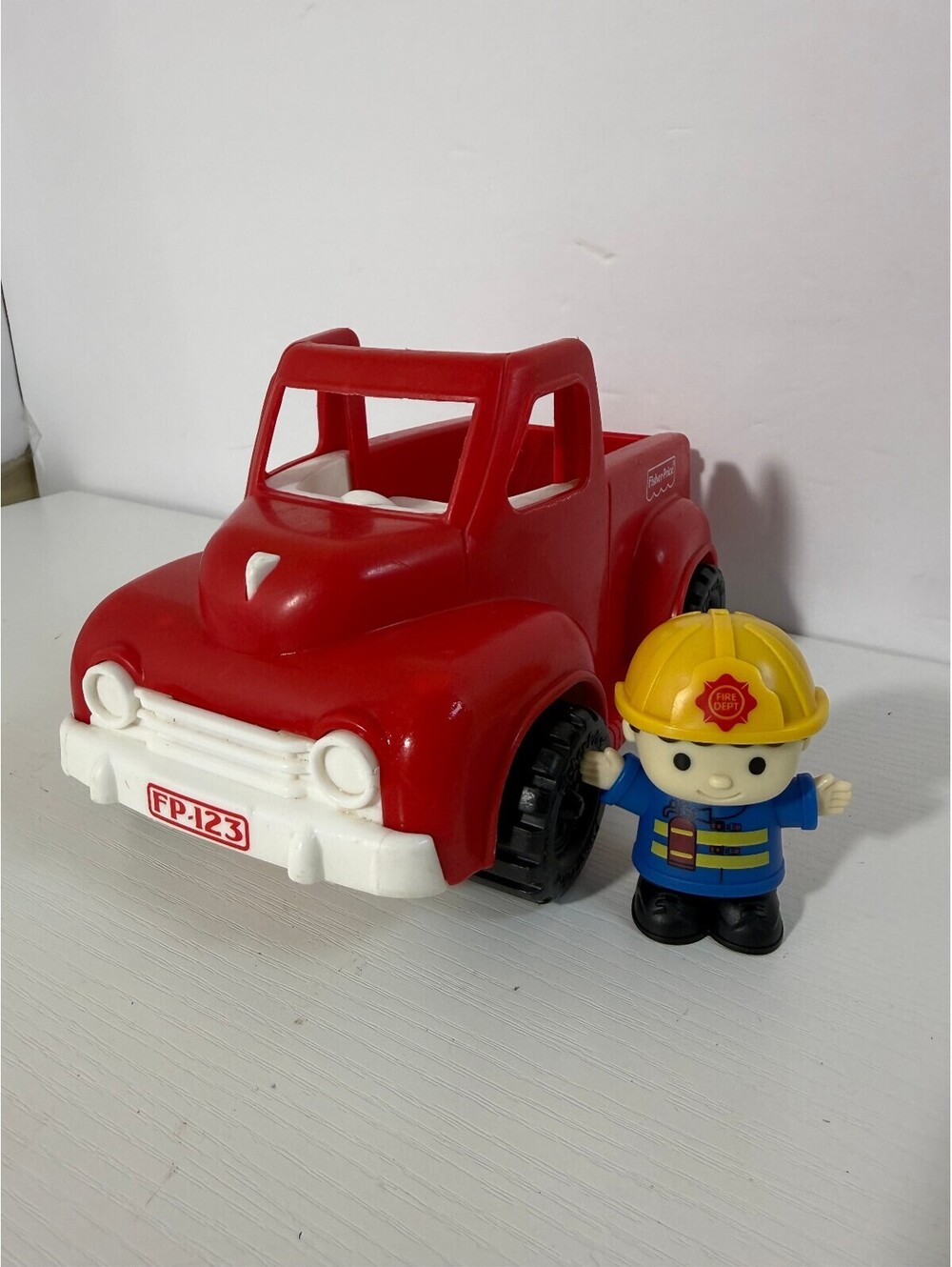 1994 Fisher Price Little People Farm Truck w/ Fireman